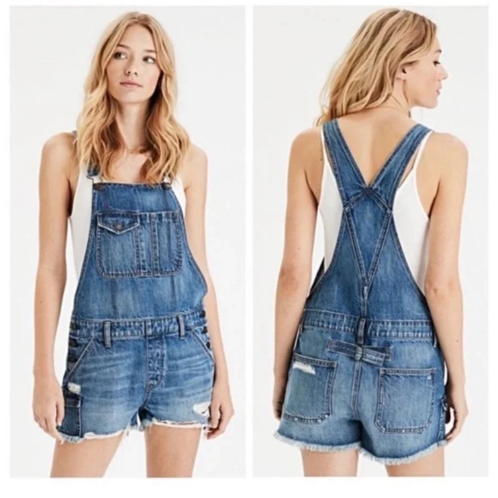 American Eagle Distressed Short-Overalls